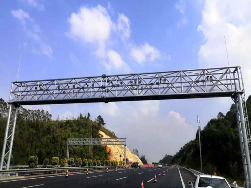 交通龙门架